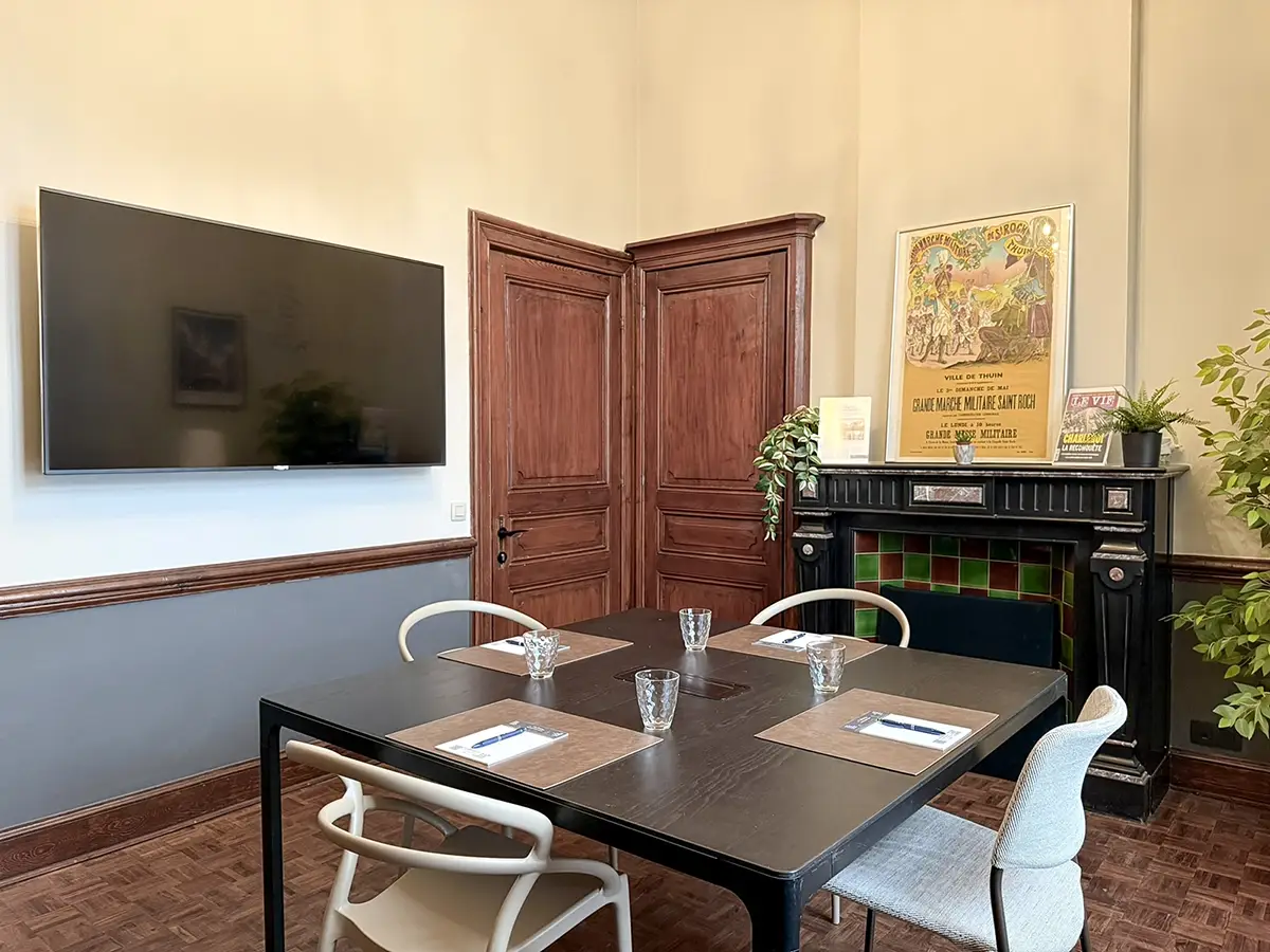 Espace convivial aménagé pour un rendez-vous